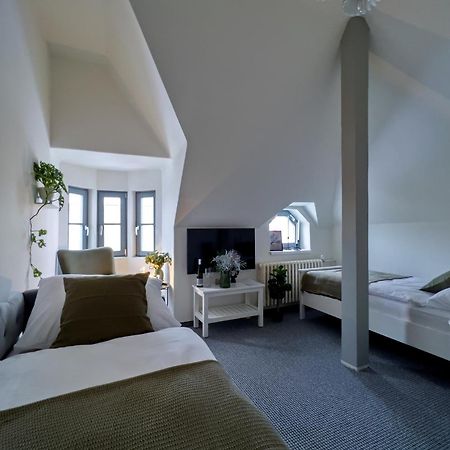 Hotel Bella Casa Mnichovo Hradiště Zewnętrze zdjęcie