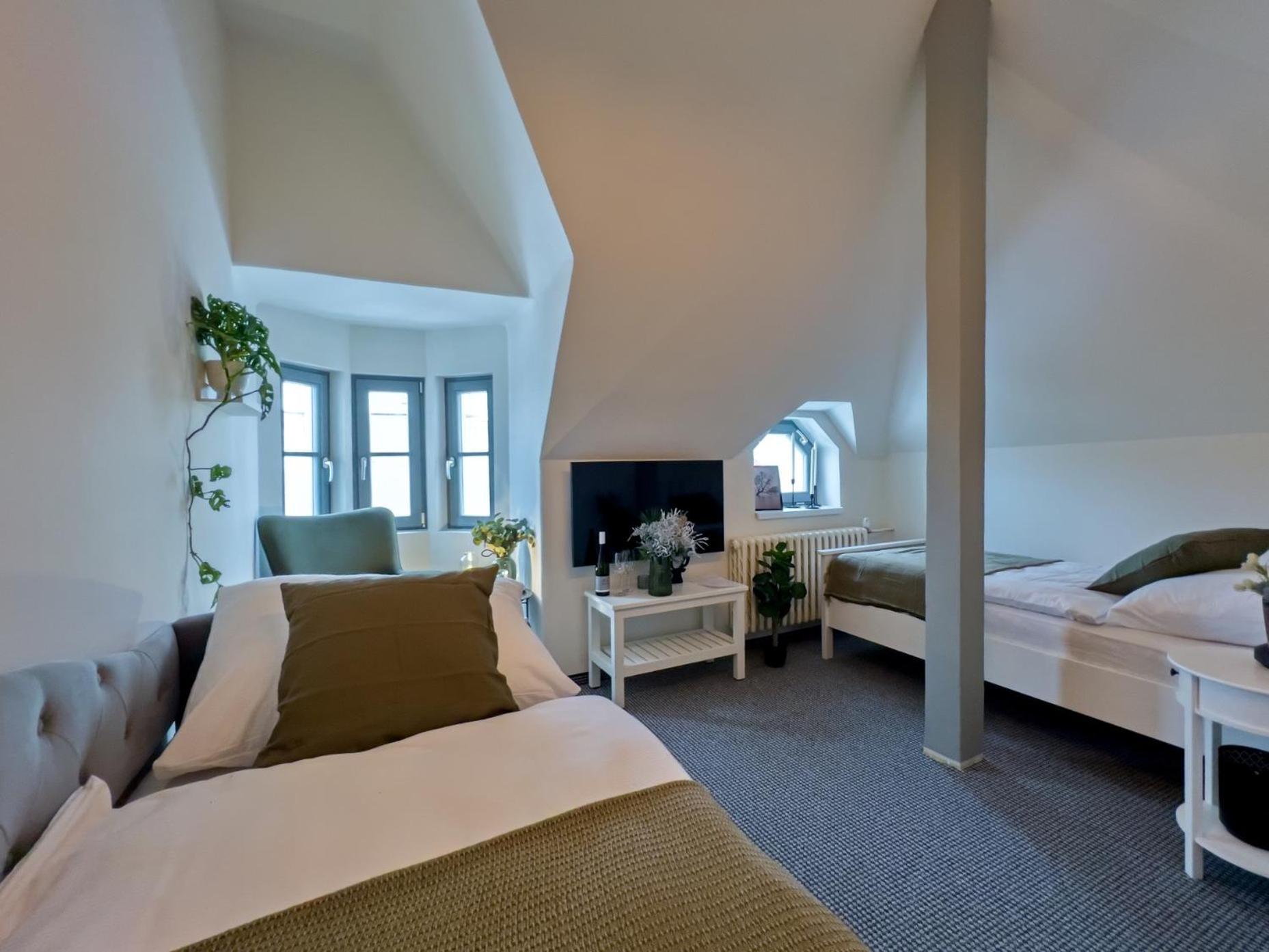 Hotel Bella Casa Mnichovo Hradiště Zewnętrze zdjęcie